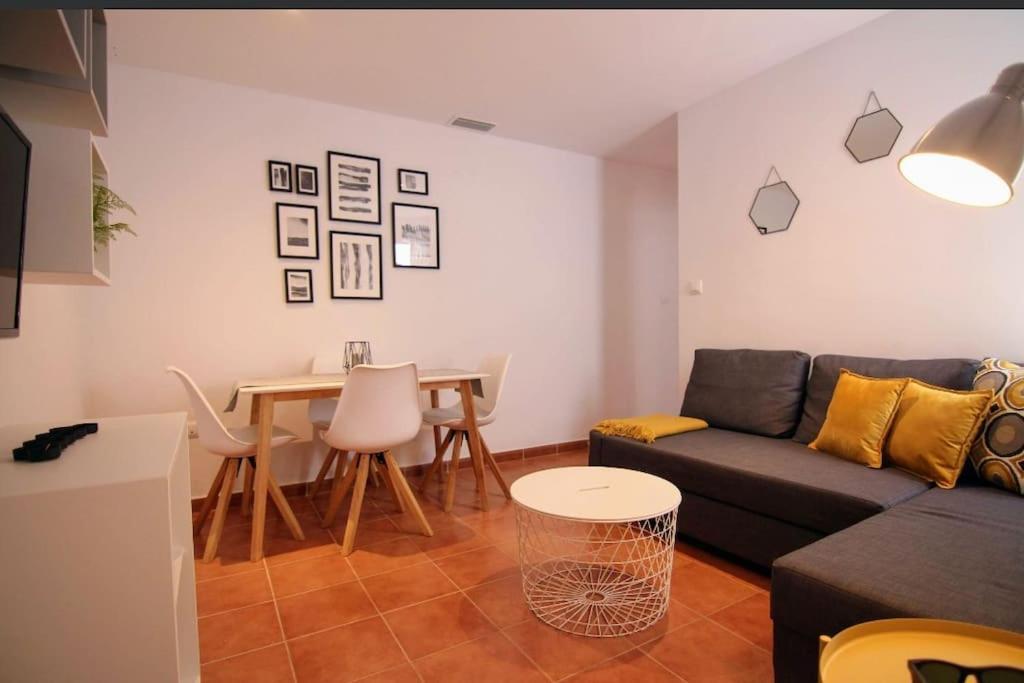 Apartamento La Laja 5 Min De La Playa كاديز المظهر الخارجي الصورة
